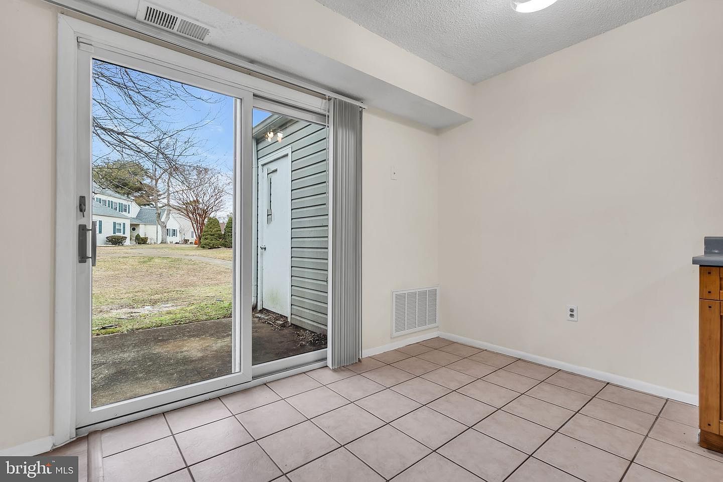 24 S Seas Ct Barnegat, NJ 08005 - Thumbnail 4