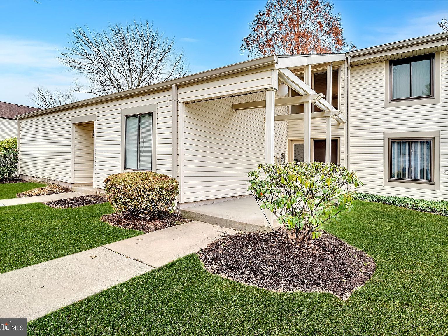 2 Avon Dr W #T-2 Hightstown, NJ 08520 - Thumbnail 4