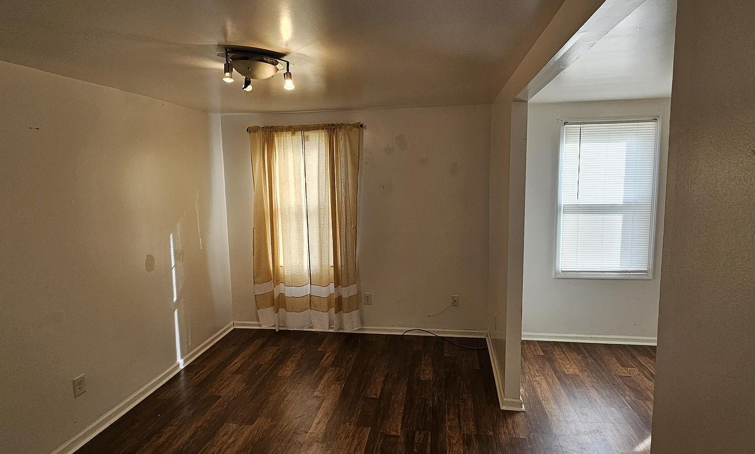 402 Green St W Millville, NJ 08332 - Thumbnail 4