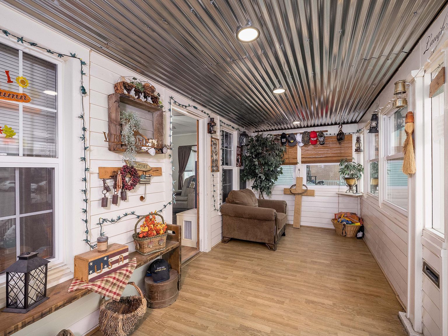 313 E Graham St Kentland, IN 47951 - Thumbnail 4