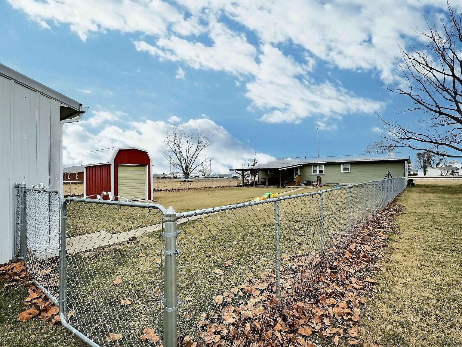 315 W Railroad St Kentland, IN 47951 - Thumbnail 4