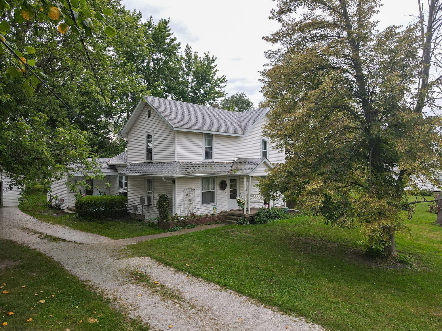 311 W Allen St Kentland, IN 47951 - Thumbnail 4