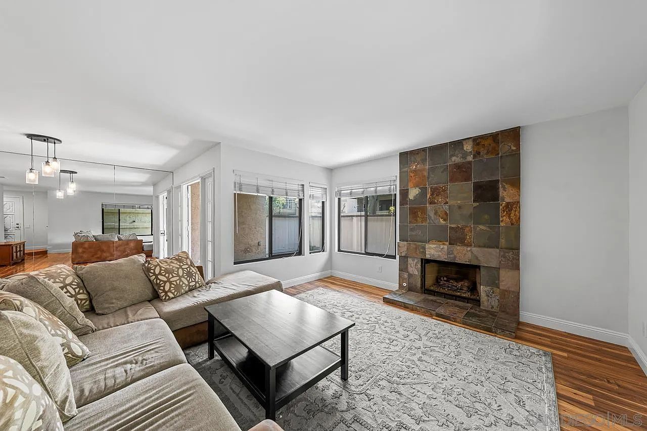 6016 Gaines St San Diego, CA 92110 - Thumbnail 4