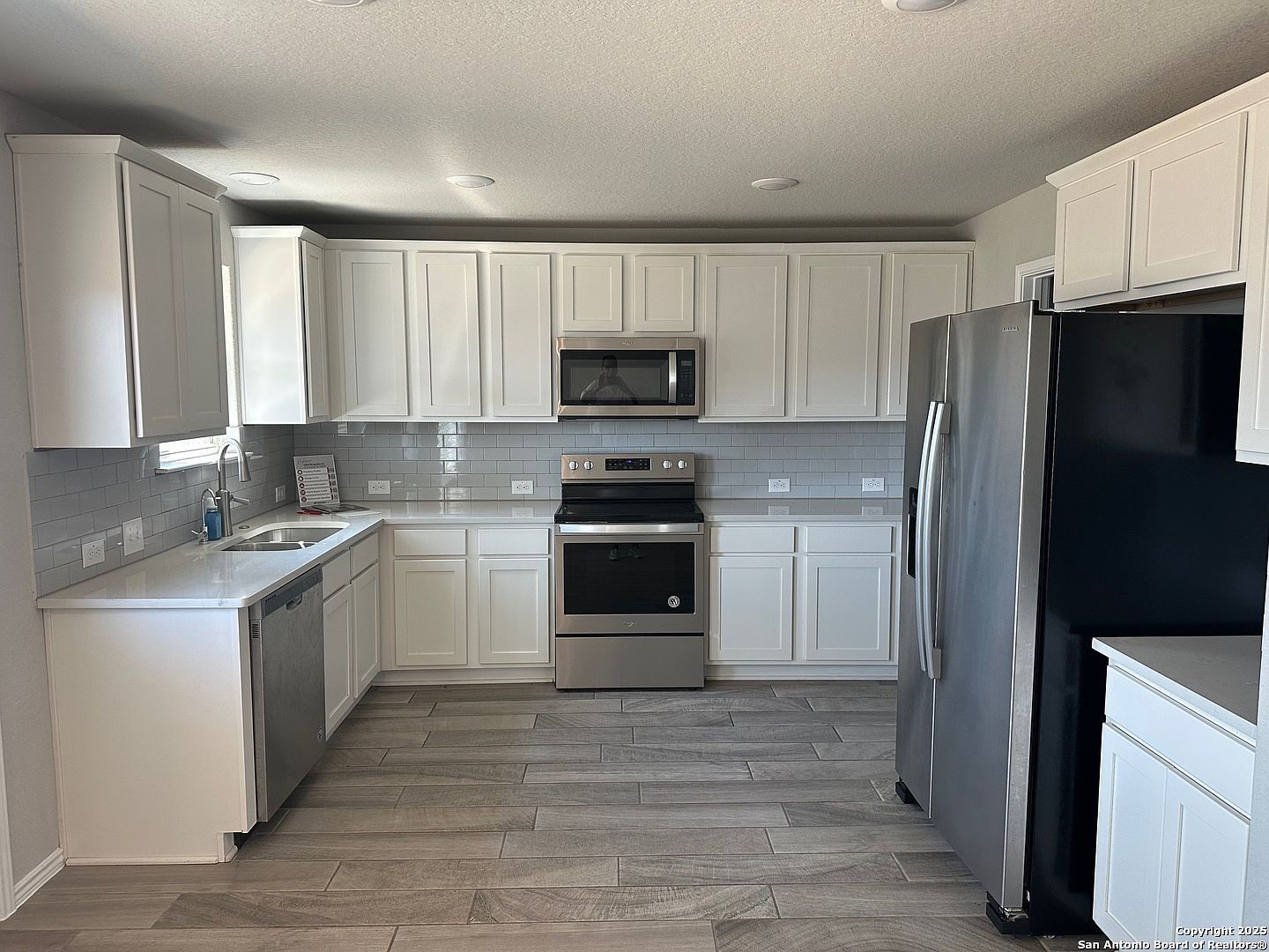 4202 Brigadier Dr Converse, TX 78109 - Thumbnail 4