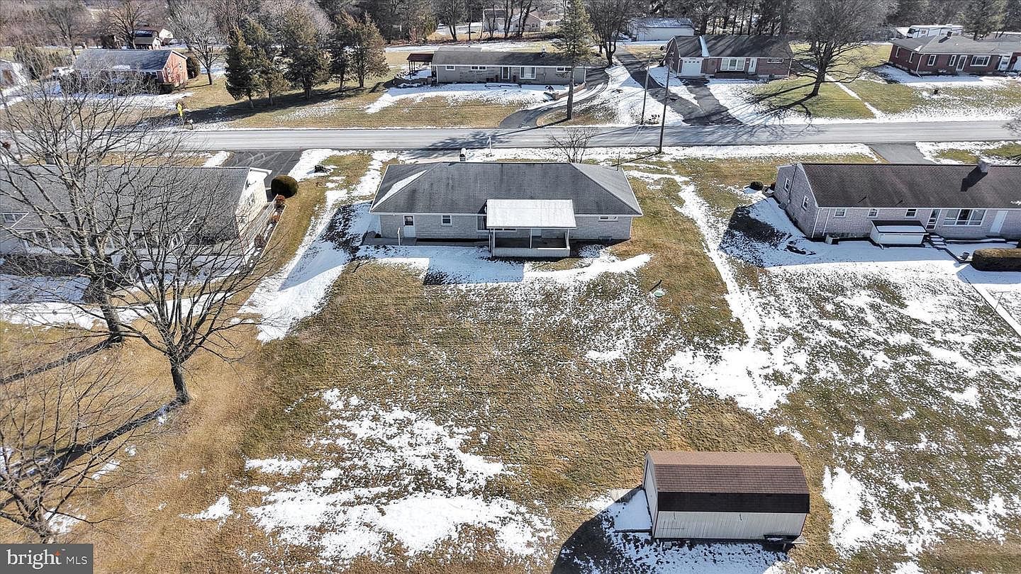 263 Eisenhower Rd Palmyra, PA 17078 - Thumbnail 4