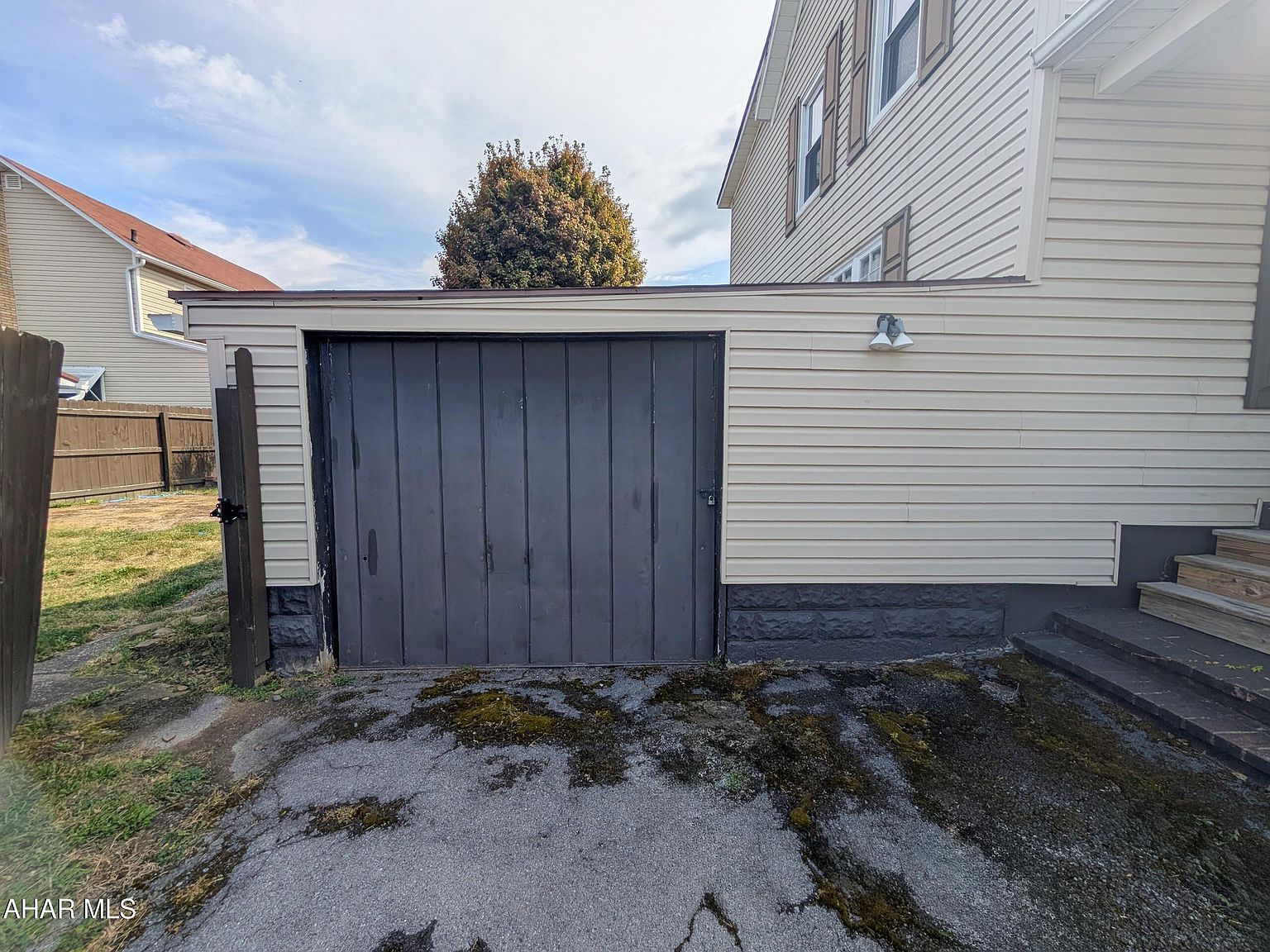 807 Blair St Portage, PA 15946 - Thumbnail 4