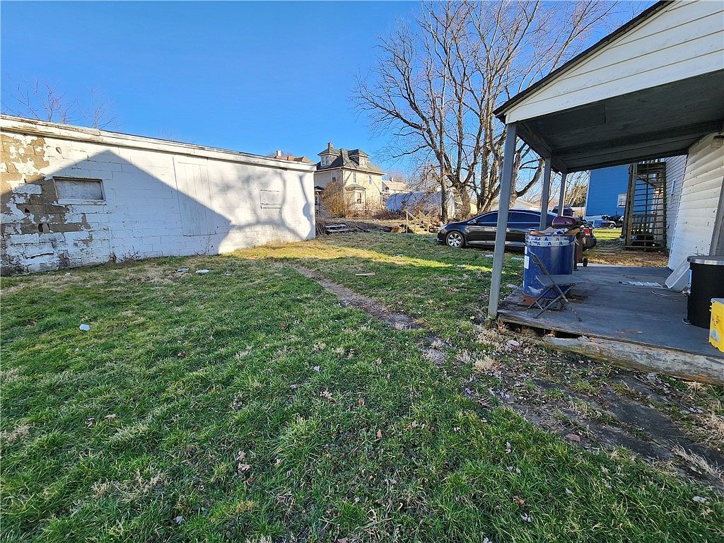 607 S Ray St New Castle, PA 16101 - Thumbnail 4