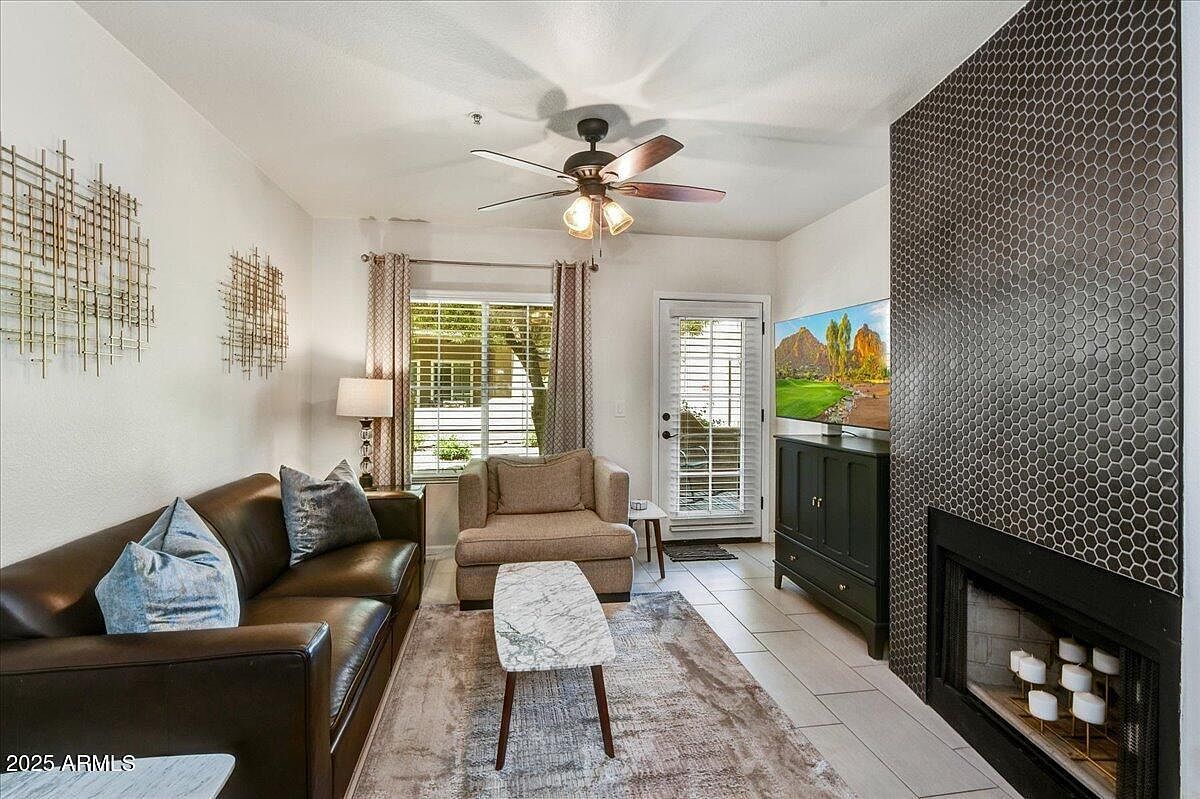 9451 E Becker Ln APT 1051 Scottsdale, AZ 85260 - Thumbnail 4