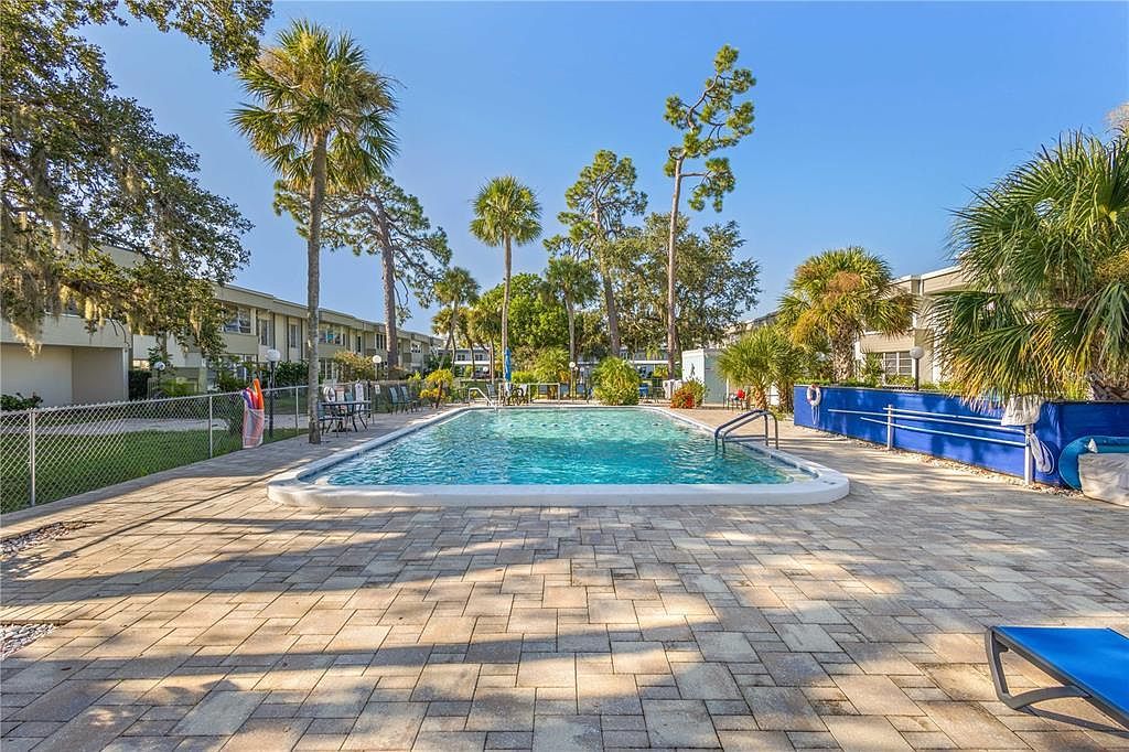 2437 Harbor Blvd APT 210 Port Charlotte, FL 33952 - Thumbnail 4