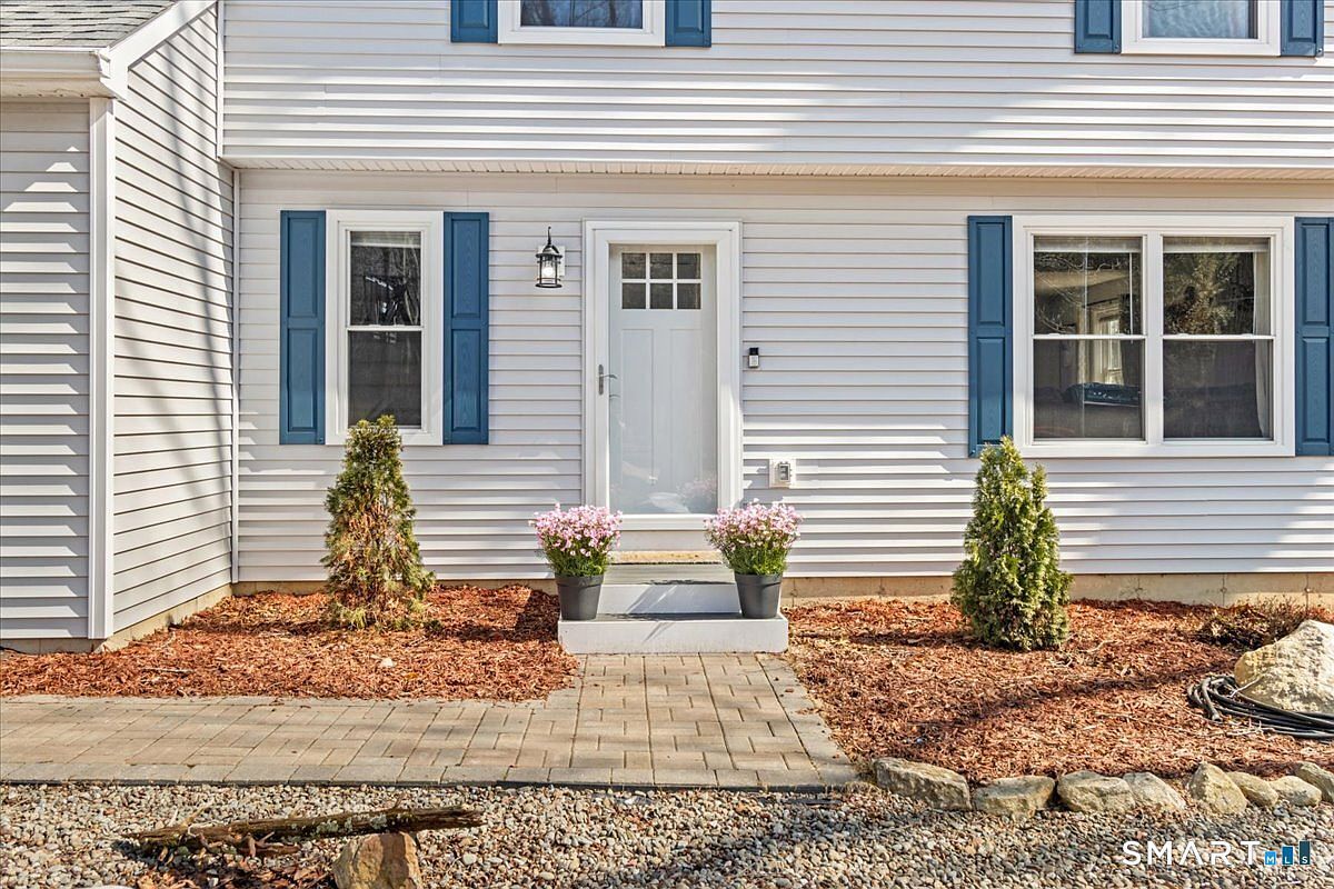 26 2nd St Lebanon, CT 06249 - Thumbnail 4