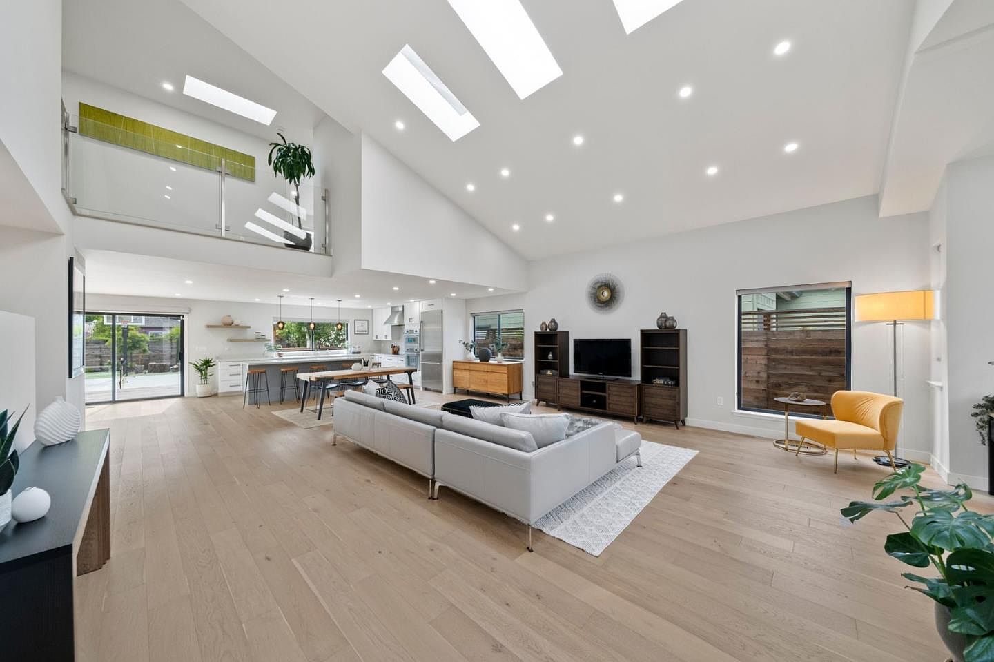 754 Cordilleras Ave San Carlos, CA 94070 - Thumbnail 4