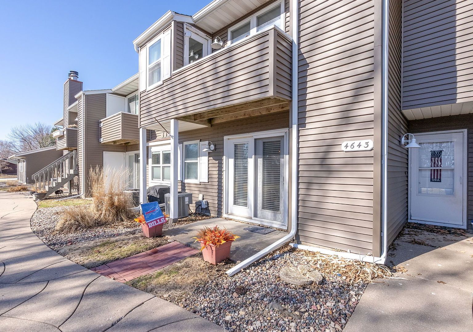 4643 Crow Creek Ct Bettendorf, IA 52722 - Thumbnail 4