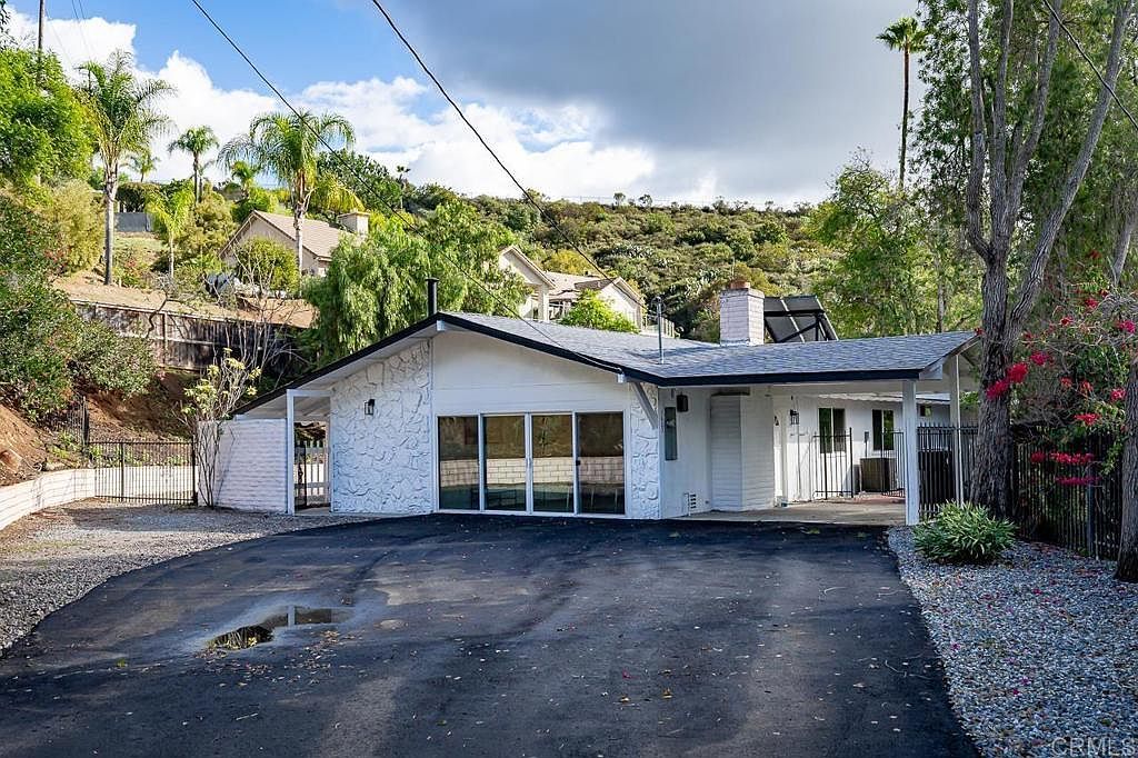 1603 Towell Ln Escondido, CA 92029 - Thumbnail 4