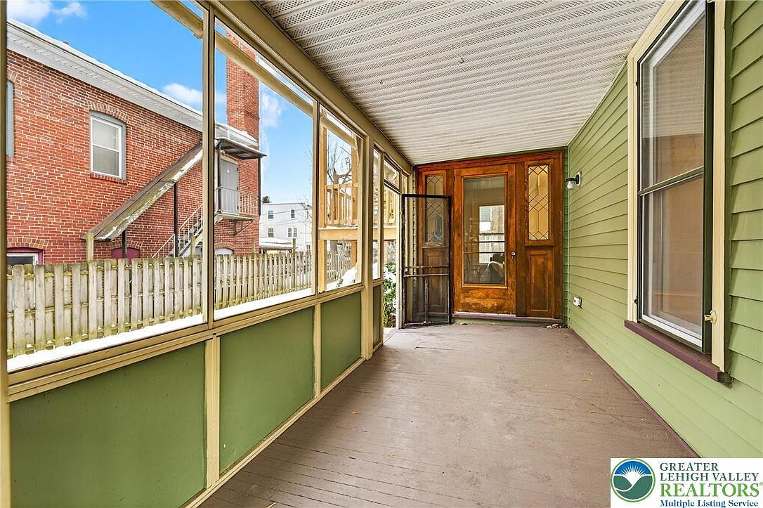 28 S 1st St Bangor, PA 18013 - Thumbnail 4
