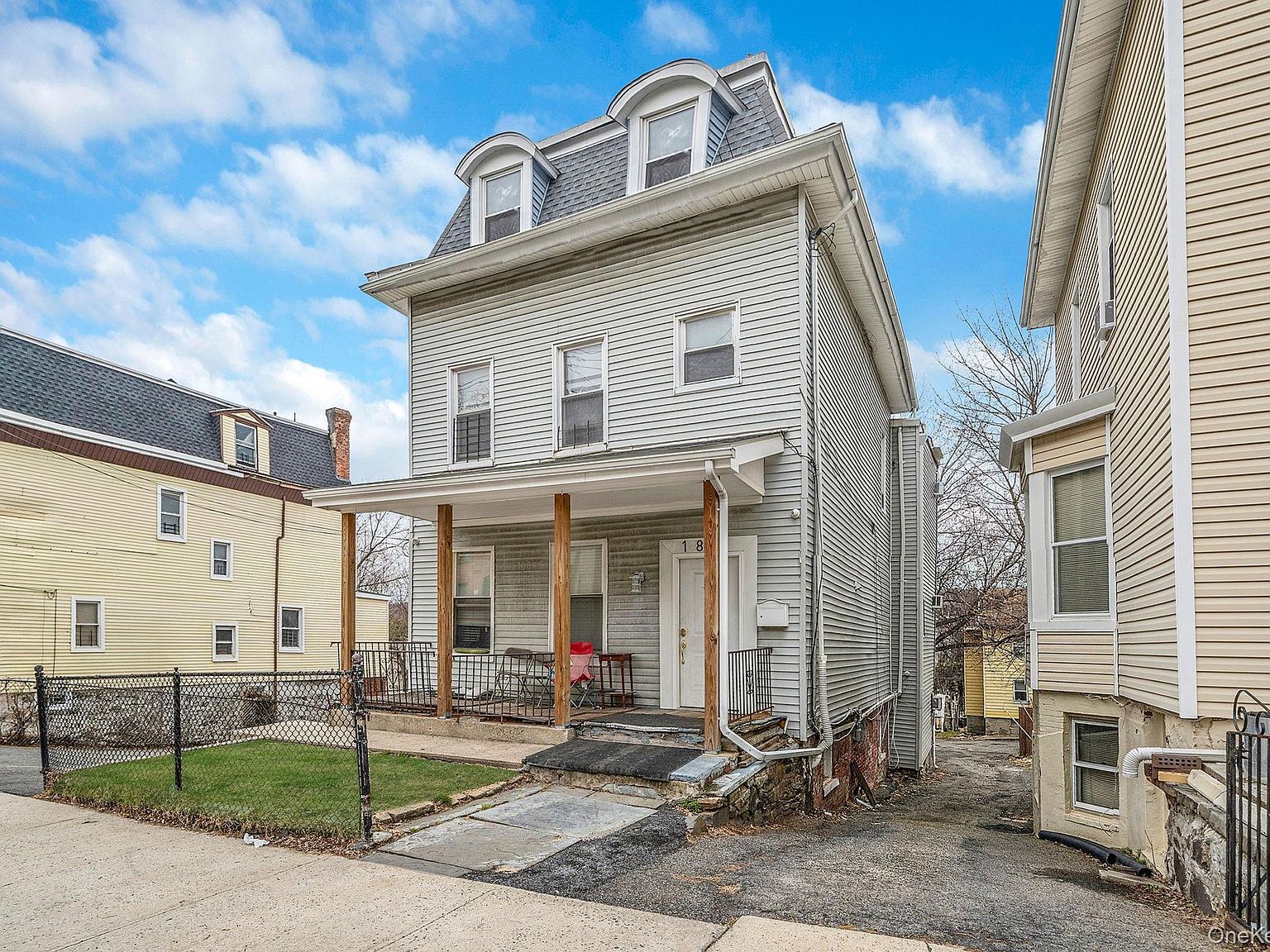 185 Woodworth Ave Yonkers, NY 10701 - Thumbnail 4