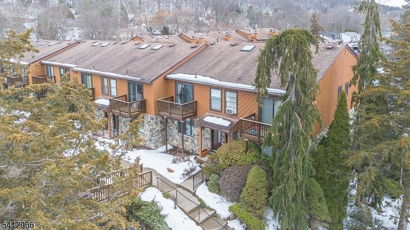 16G Brookside Hts #16G Wanaque, NJ 07465 - Thumbnail 4