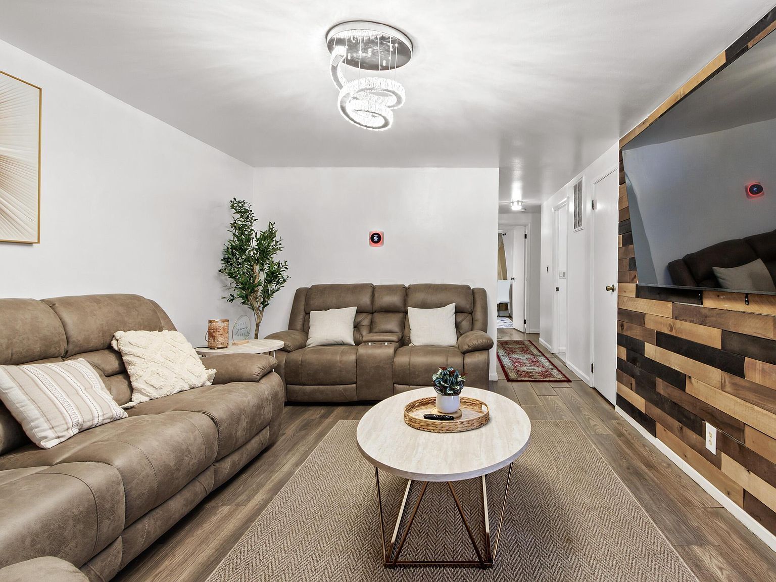 395 Amesbury Dr Columbus, OH 43230 - Thumbnail 4