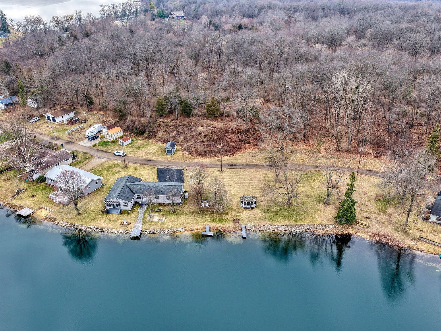 228 Oak Grove Dr Brooklyn, MI 49230 - Thumbnail 4