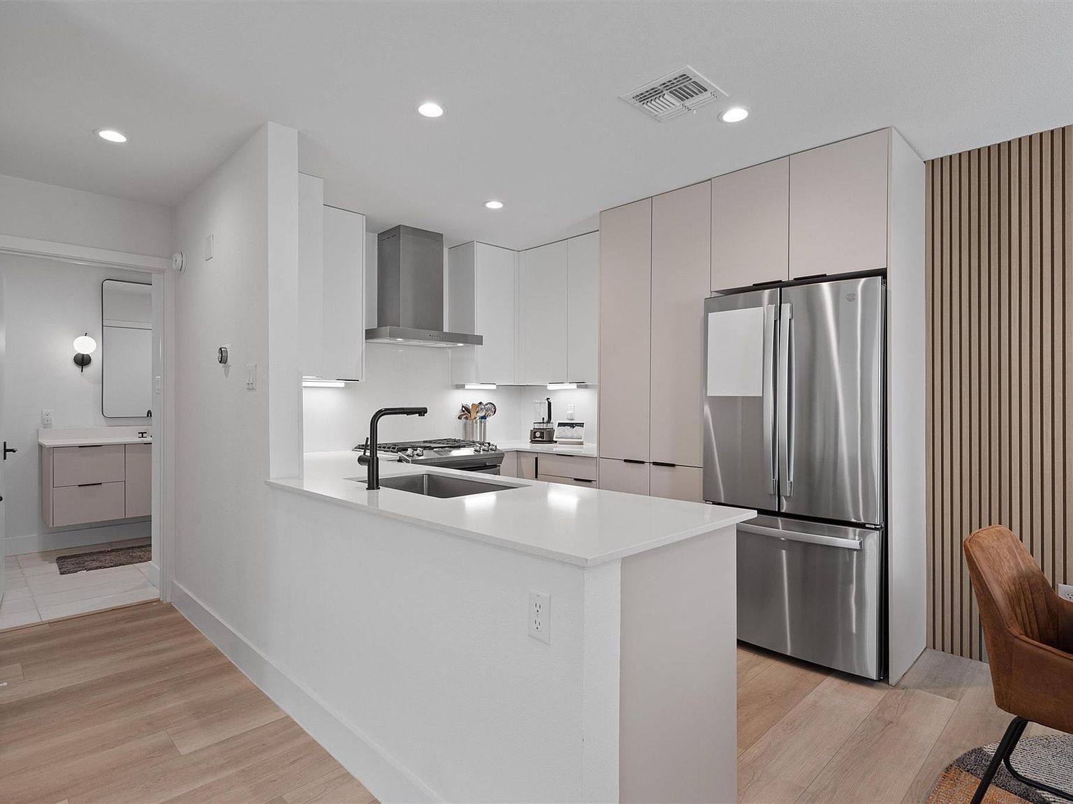 1901 Albury Cv #D Austin, TX 78758 - Thumbnail 4