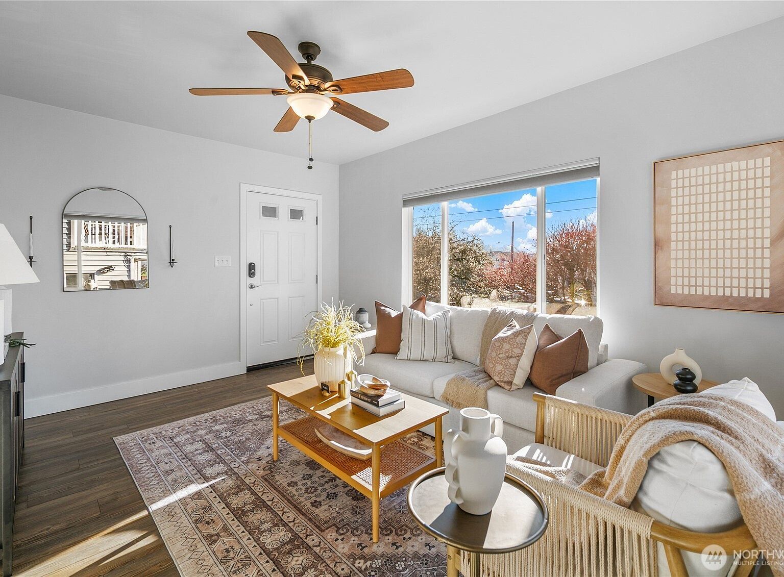 1516 S Bennett St Seattle, WA 98108 - Thumbnail 4