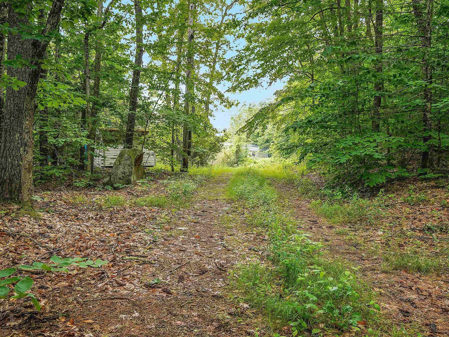 231 Mutton Rd Webster, NH 03303 - Thumbnail 4