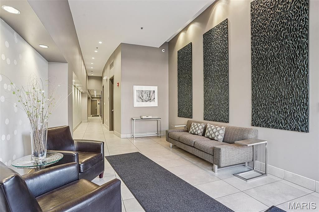 9 N Euclid Ave #612 Saint Louis, MO 63108 - Thumbnail 4