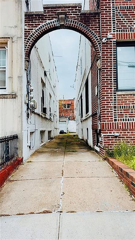 2358 E 2nd St Brooklyn, NY 11223 - Thumbnail 4