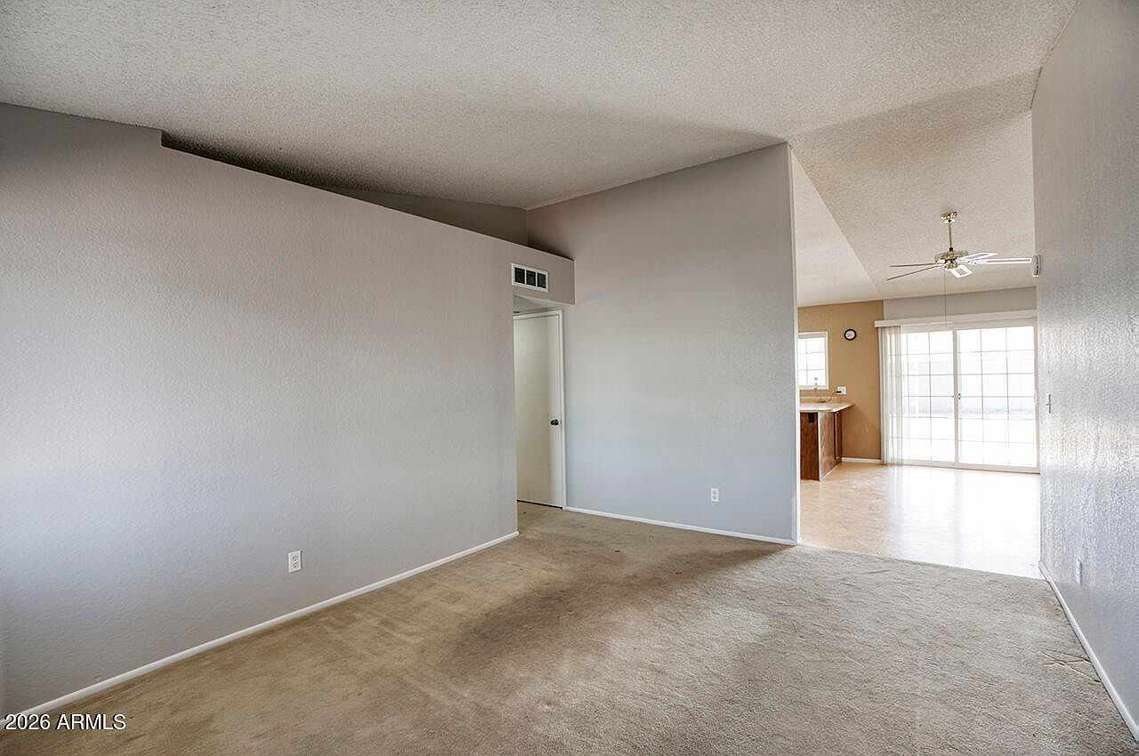 9403 W Sunnyslope Ln Peoria, AZ 85345 - Thumbnail 4