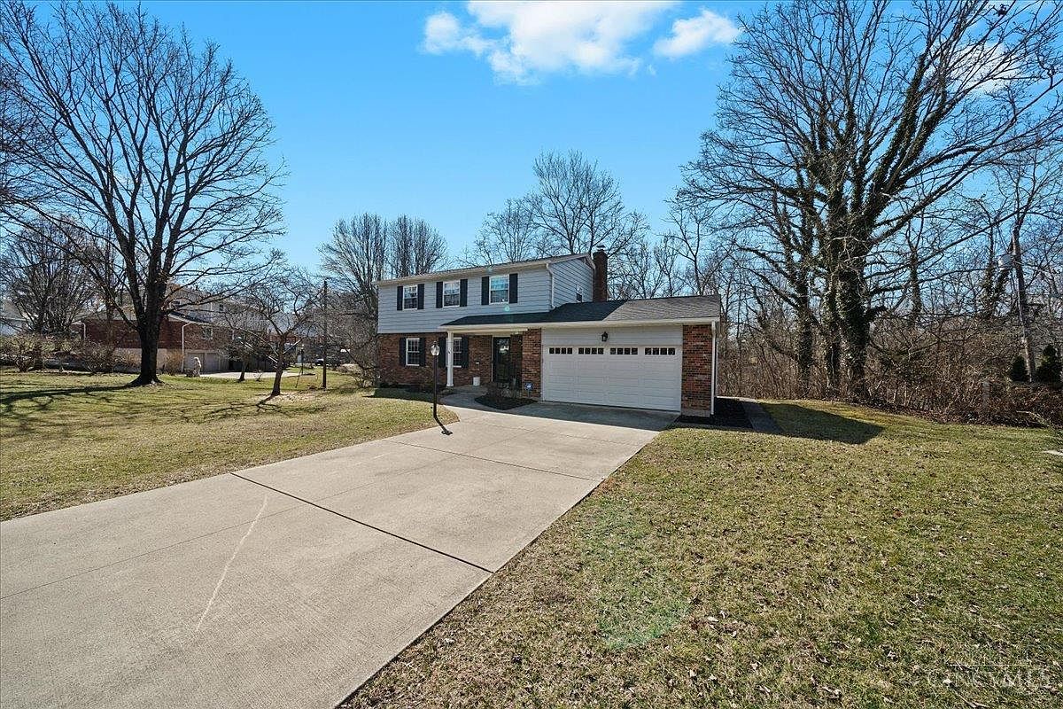 8175 Timbercreek Dr Cincinnati, OH 45244 - Thumbnail 4