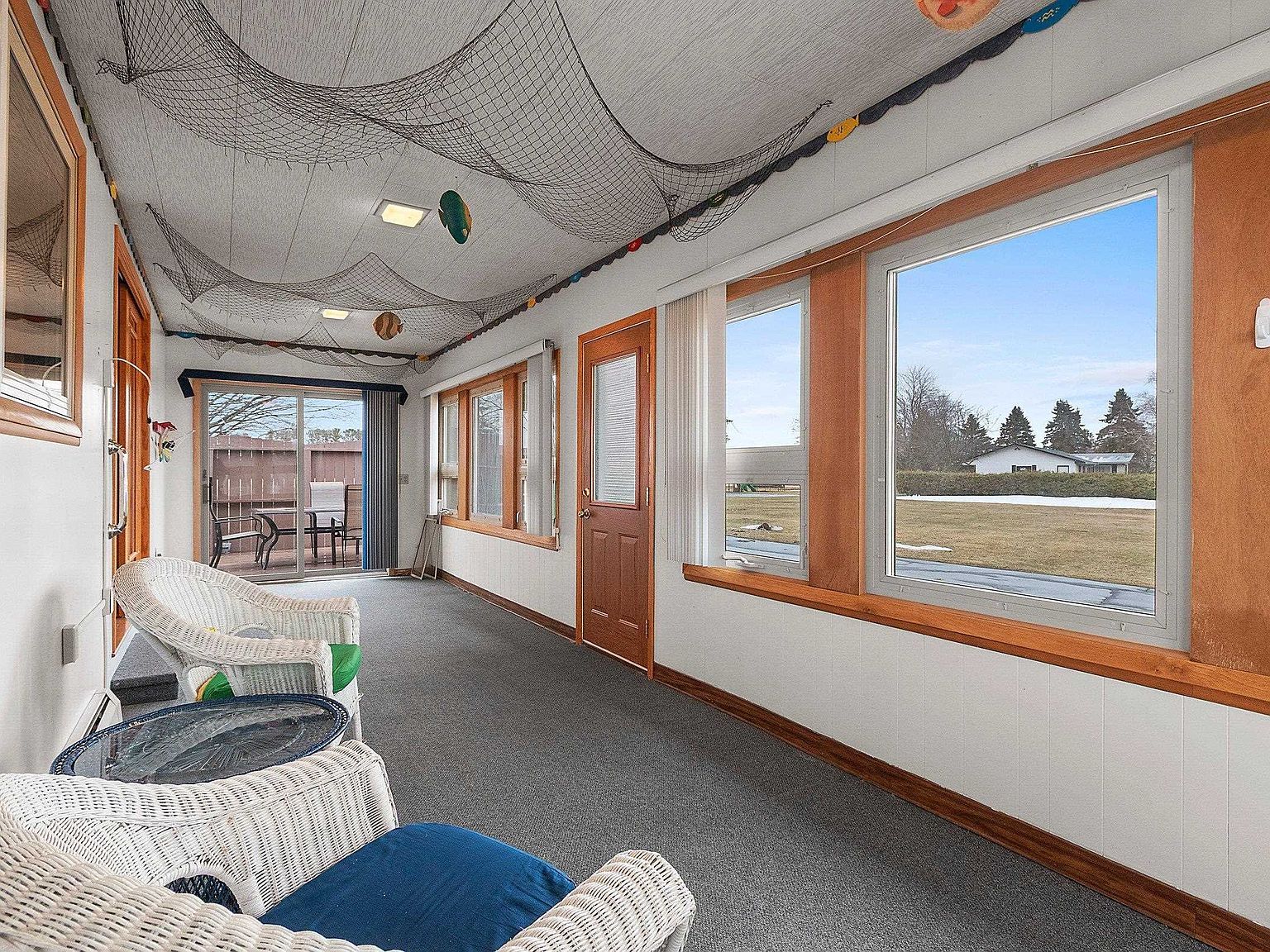 914 S Main St Mishicot, WI 54228 - Thumbnail 4