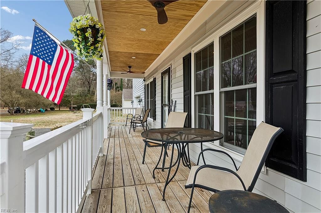 8020 Station Point Dr West Point, VA 23181 - Thumbnail 4