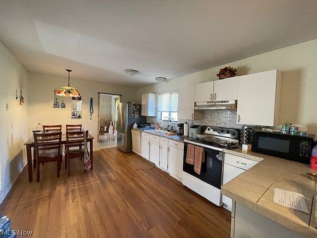 97 Chelmsford Dr Aurora, OH 44202 - Thumbnail 4