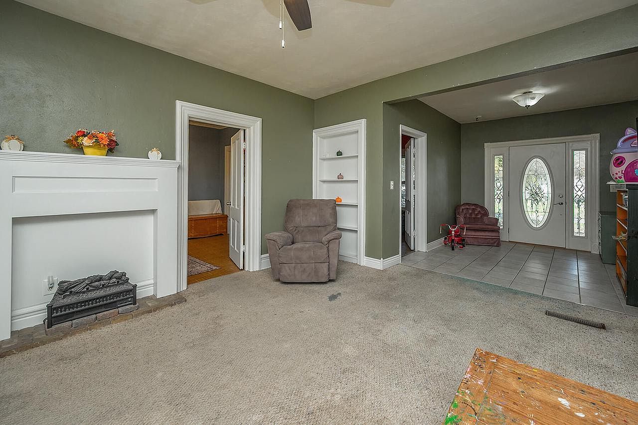 127 Pleasant St Sharon, WI 53585 - Thumbnail 4