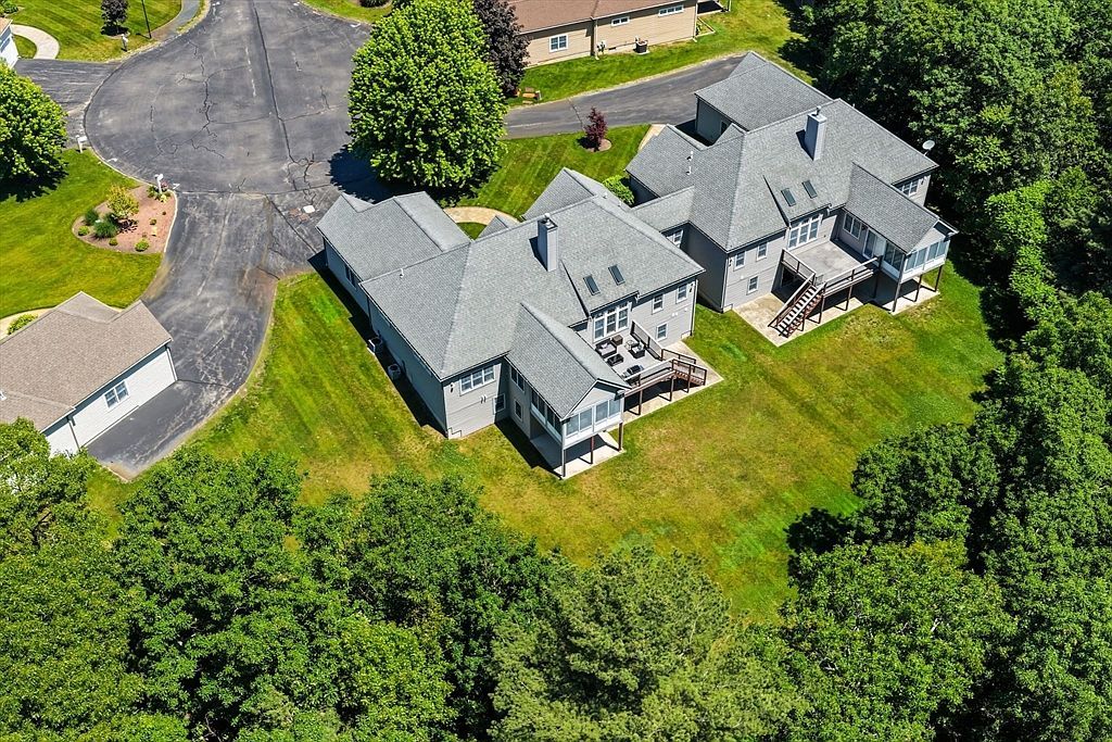 894 Liberty St Unit 6 Braintree, MA 02184 - Thumbnail 4