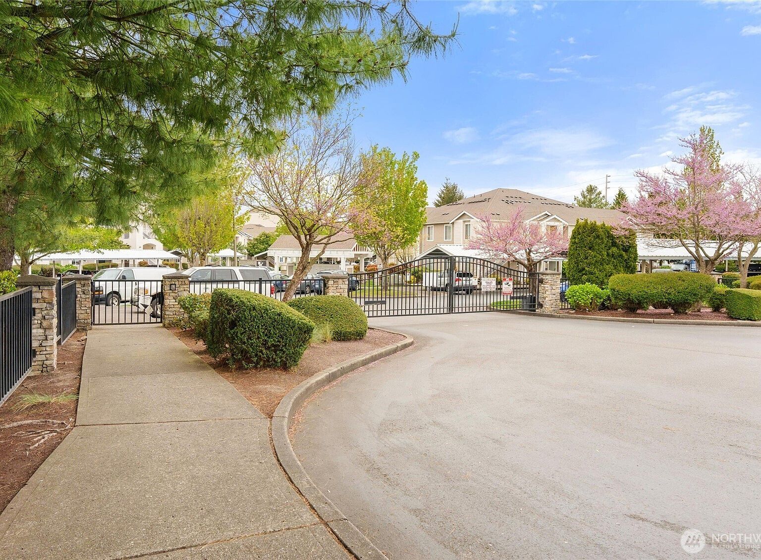 10109 186th St E UNIT 249 Puyallup, WA 98375 - Thumbnail 4