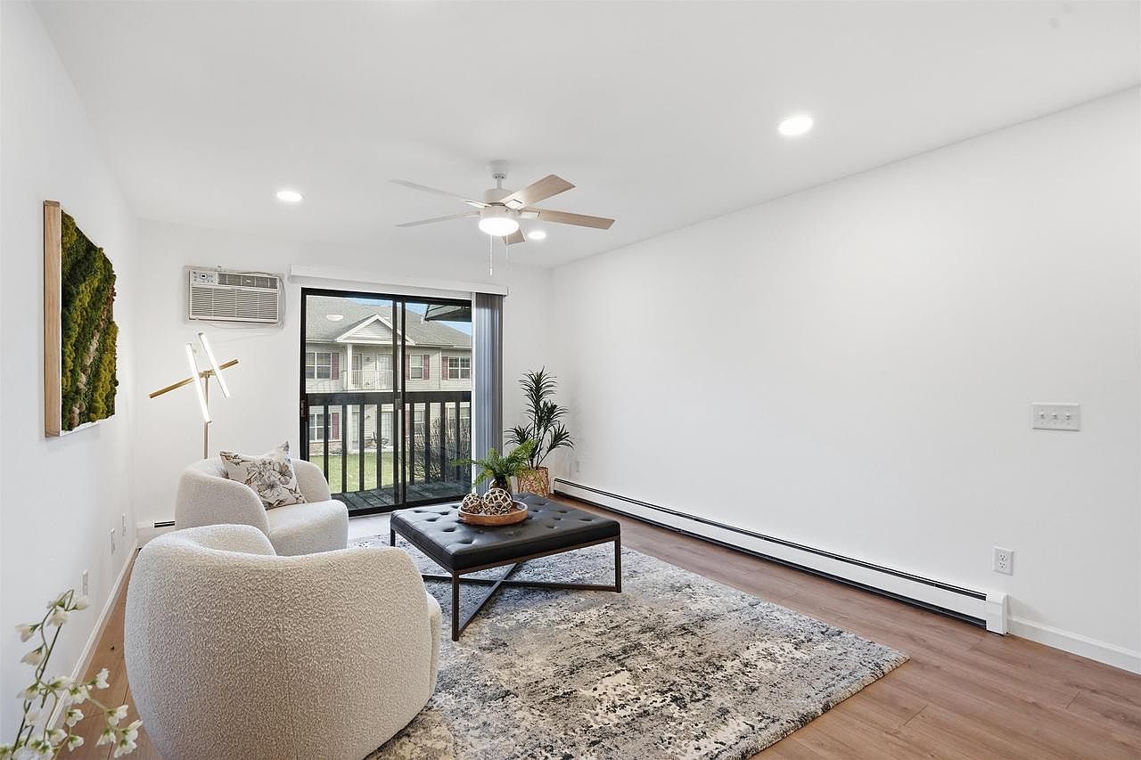 1509 Martin St APT 2 Madison, WI 53713 - Thumbnail 4