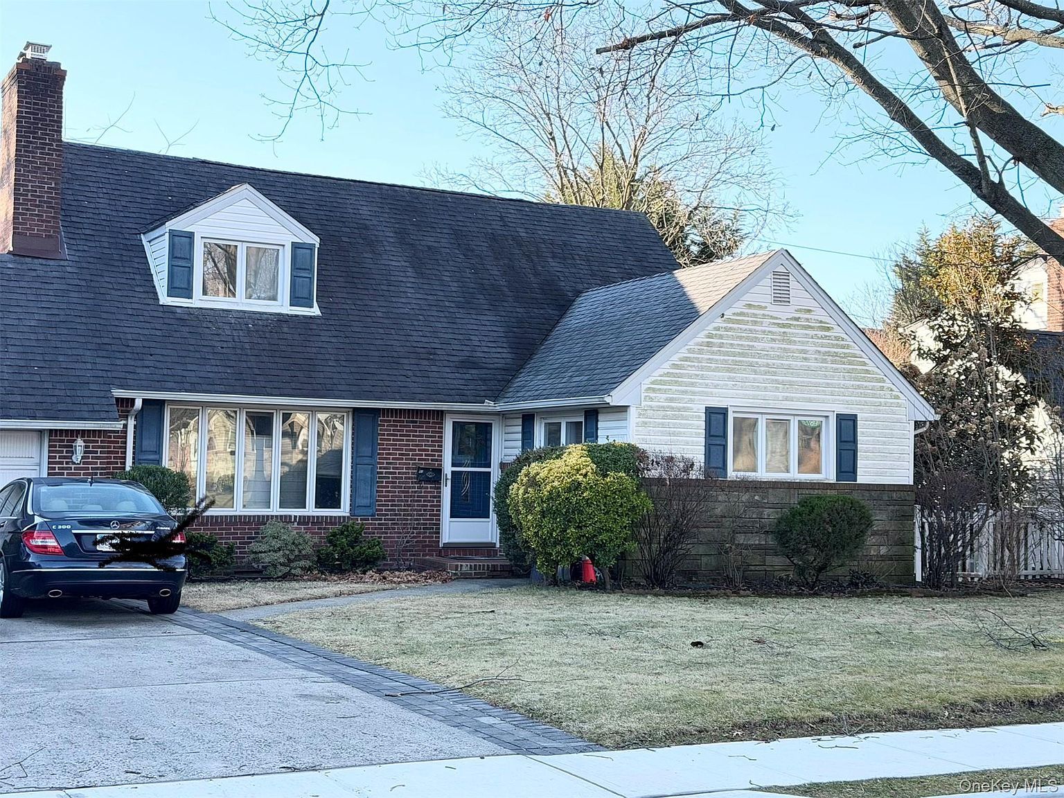 90 Amherst St Garden City, NY 11530 - Thumbnail 4