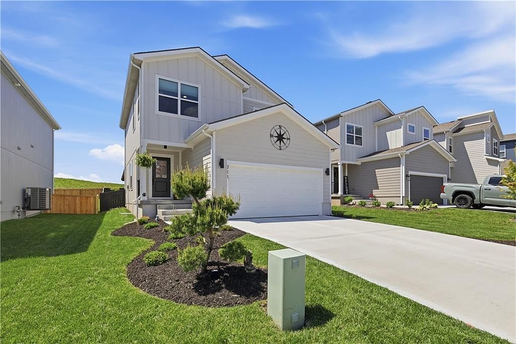 711 Glenn Cir Raymore, MO 64083 - Thumbnail 4