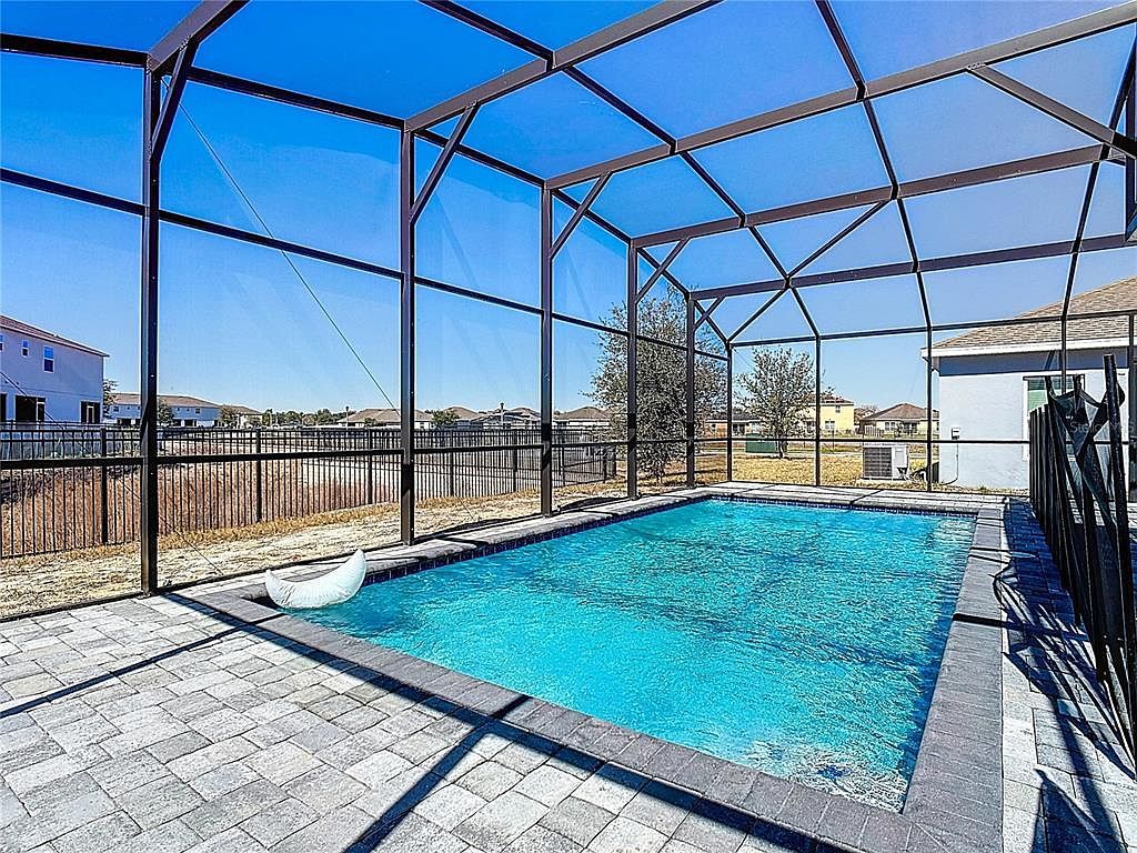 652 Samuel Pl Davenport, FL 33837 - Thumbnail 4