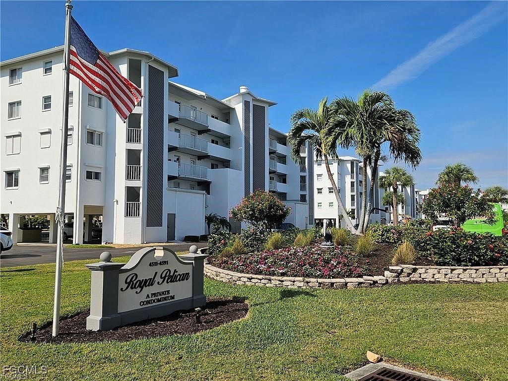 4581 Bay Beach Ln APT 482 Fort Myers Beach, FL 33931 - Thumbnail 4