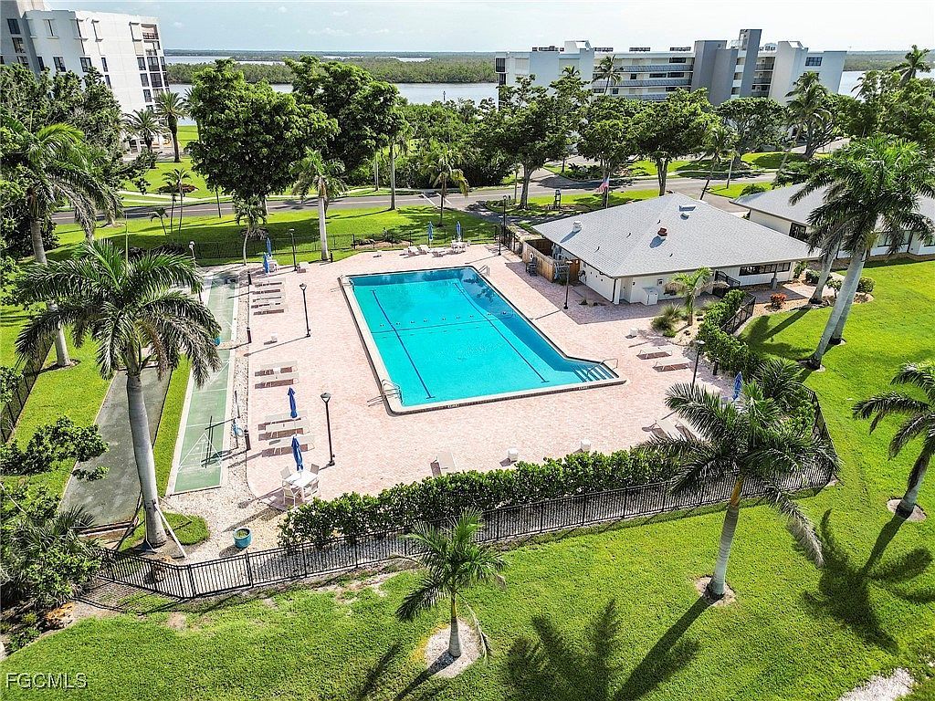 4253 Bay Beach Ln #C3 Fort Myers Beach, FL 33931 - Thumbnail 4