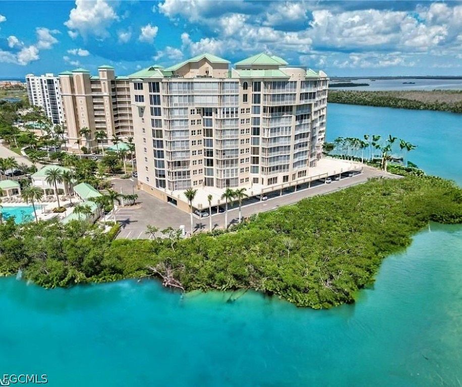 4137 Bay Beach Ln Unit 556 Fort Myers Beach, FL 33931 - Thumbnail 4