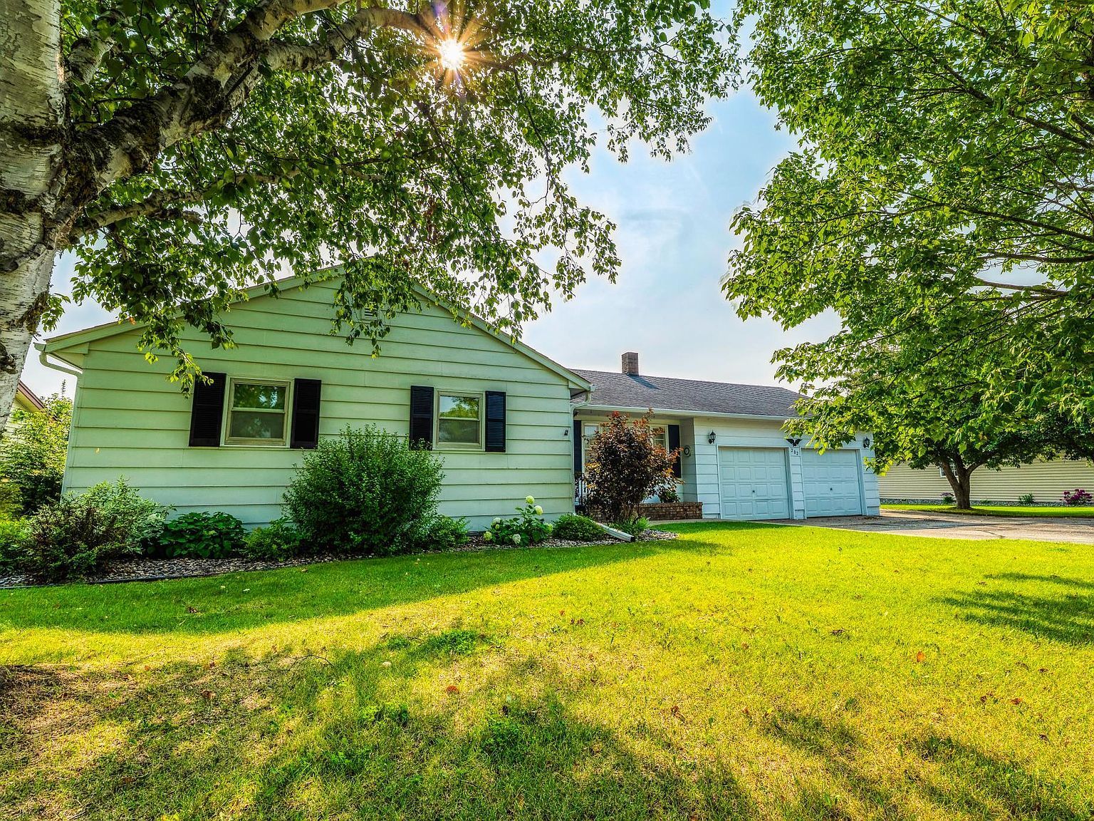 202 Lomond Dr NW Bagley, MN 56621 - Thumbnail 4