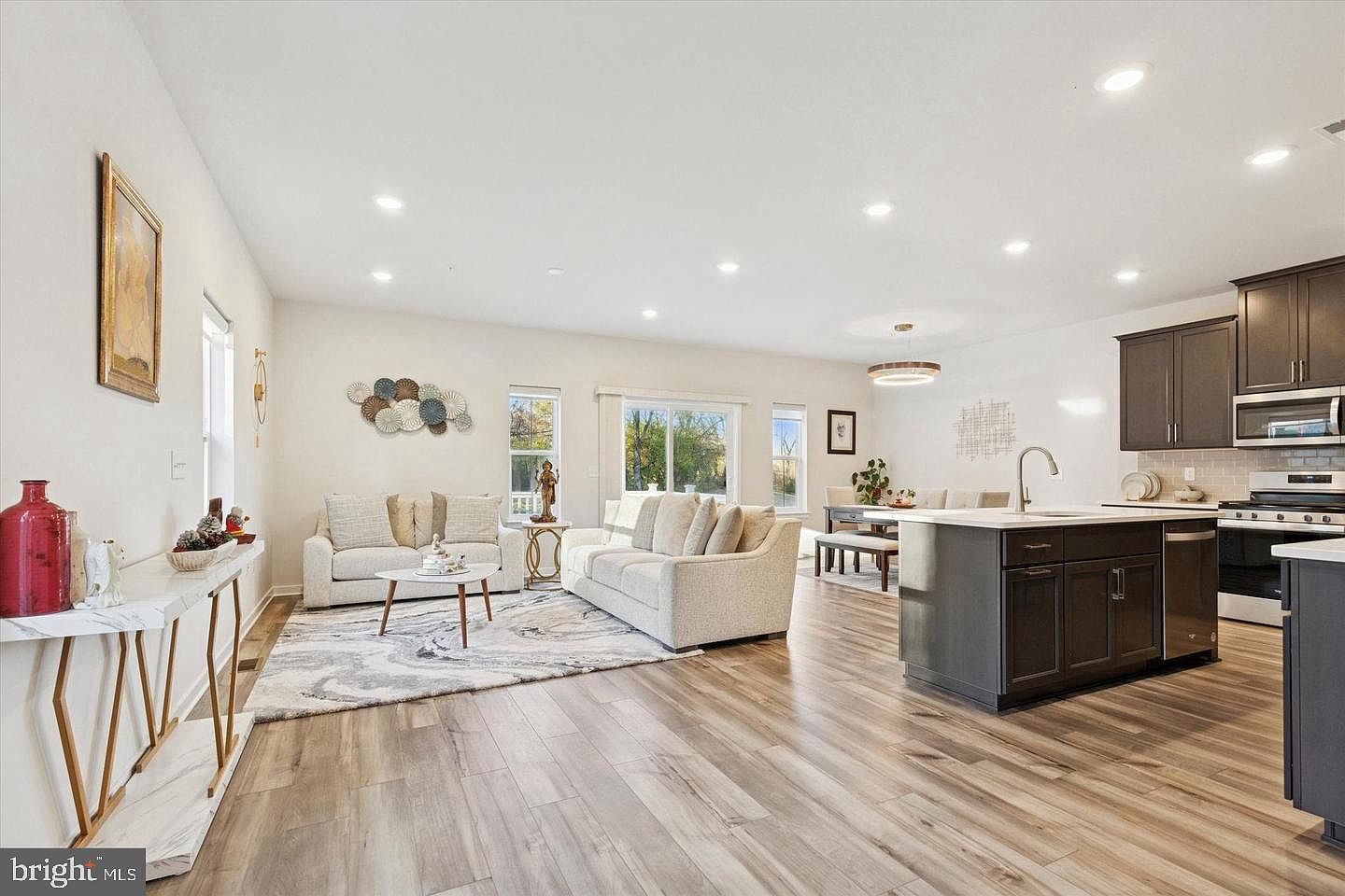 141 Four Leaf Dr Downingtown, PA 19335 - Thumbnail 4