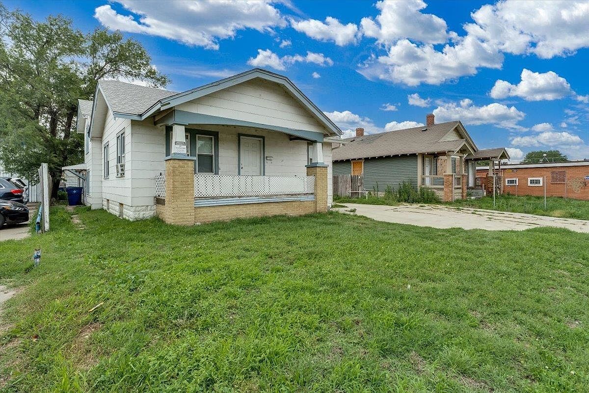 2043 S Broadway Ave #2045-2047-2049 Wichita, KS 67211 - Thumbnail 4