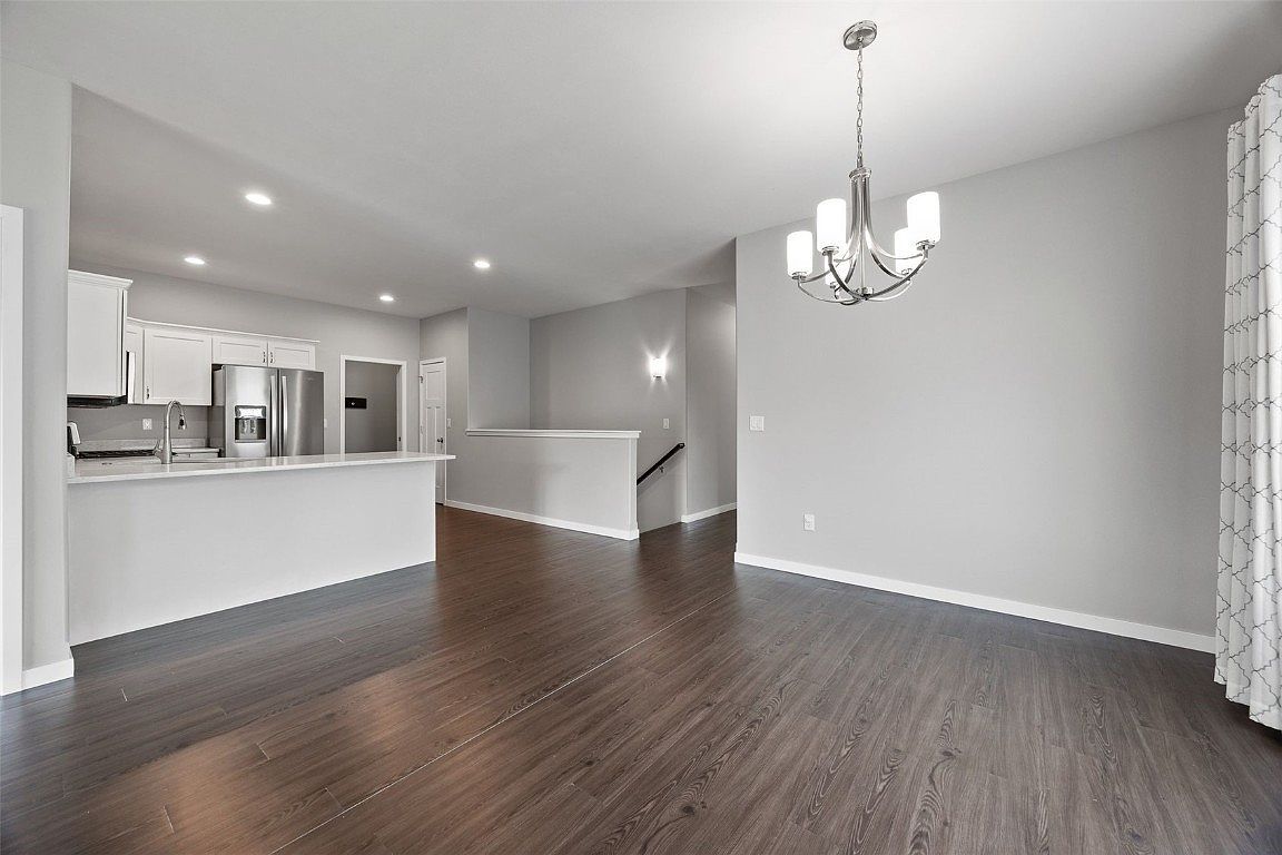 719 Sullivan St West Branch, IA 52358 - Thumbnail 4