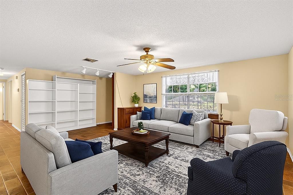 10618 Skewlee Gardens Dr Thonotosassa, FL 33592 - Thumbnail 4