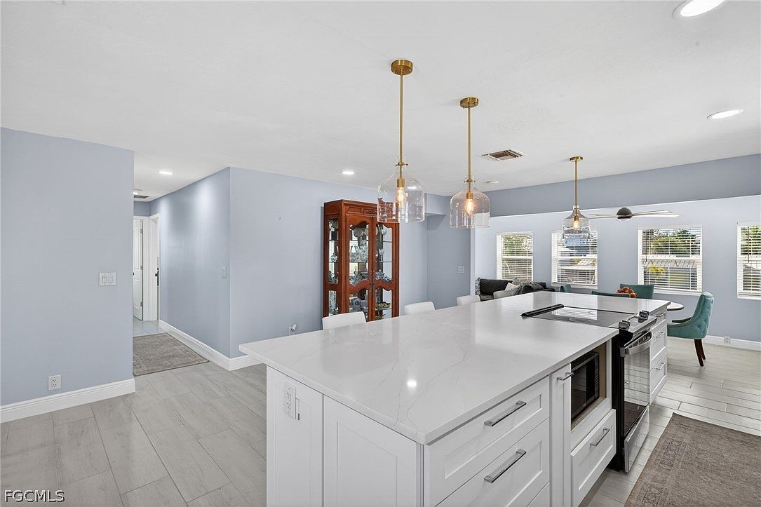 230 Donora Blvd Fort Myers Beach, FL 33931 - Thumbnail 4