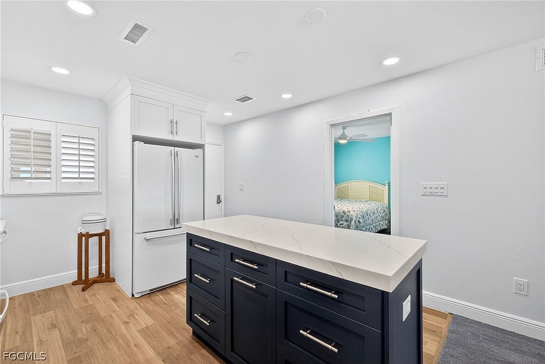 7400 Estero Blvd APT 404 Fort Myers Beach, FL 33931 - Thumbnail 4