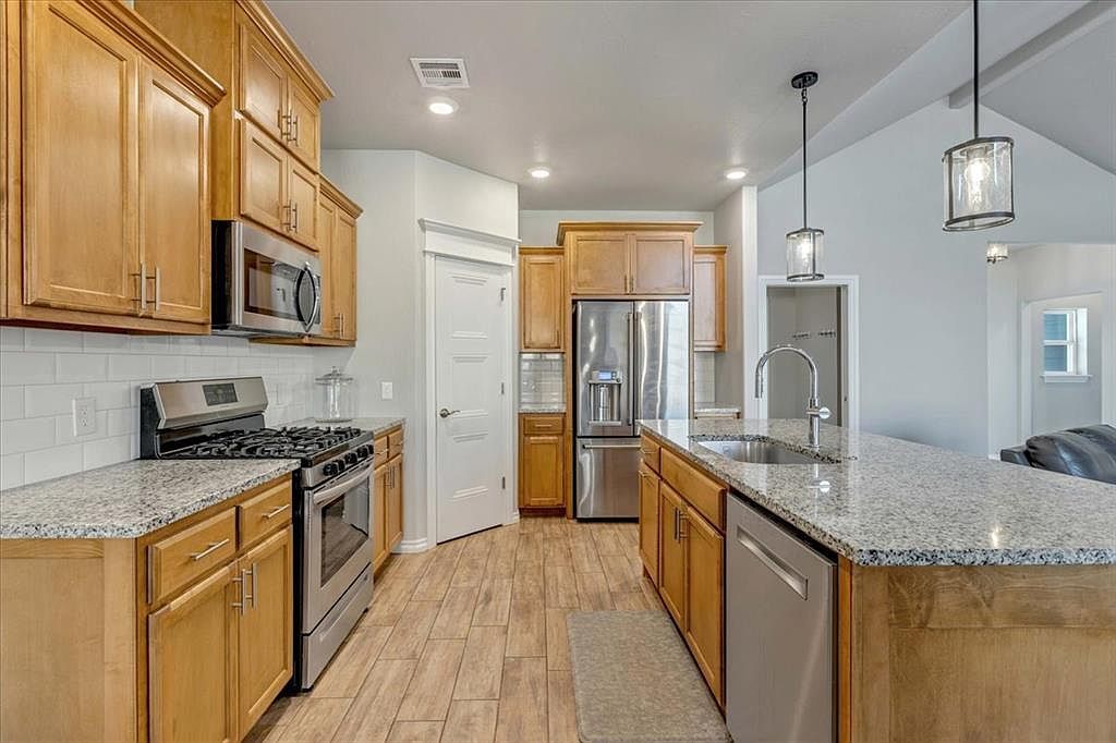 7309 NW 158th St Edmond, OK 73013 - Thumbnail 4